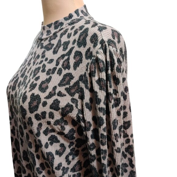 Maurices XL Leopard Print Ribbed Stretch Knit Mock Neck Long Sleeve Top Blouse - Picture 2 of 8